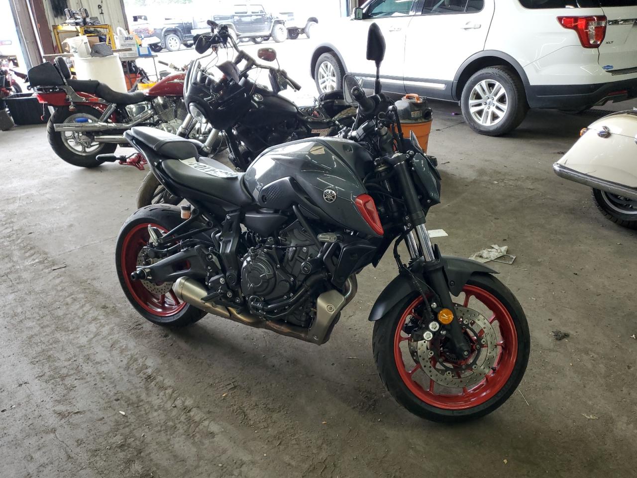 vehicle photo
