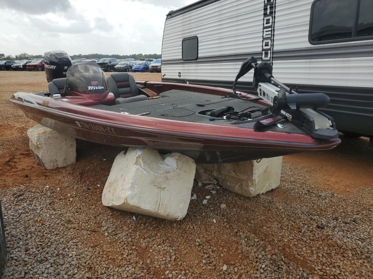 TRIT 21 BASS   *TJZ9P219J79800000*