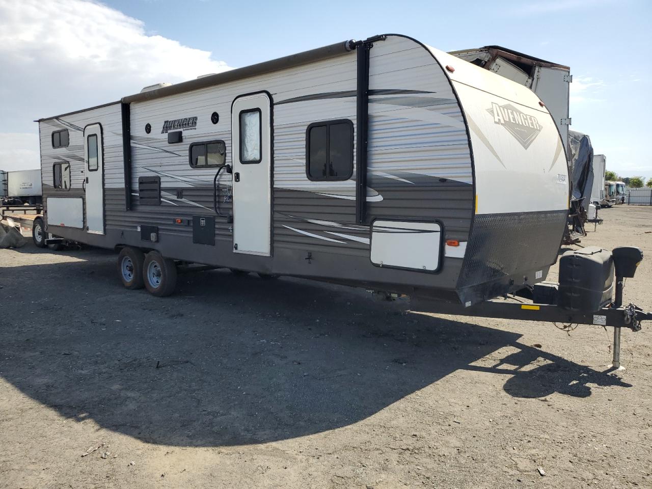 FRRV MOTORHOME   *5ZT2AVVB2KB922305*