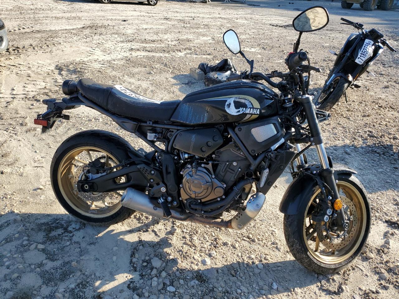 YAMAHA MTM690   *JYARM42Y2PA001074*