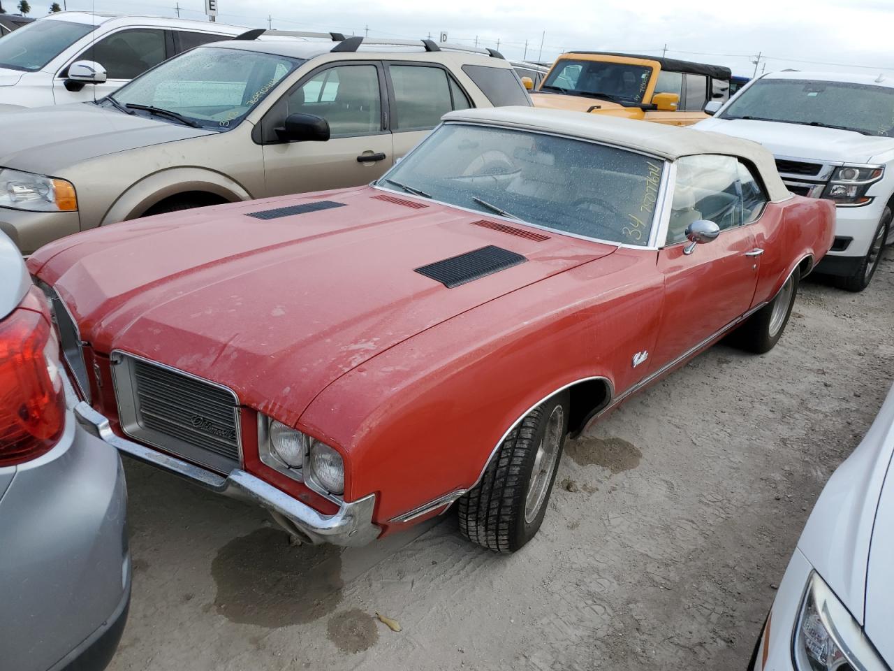 vehicle photo