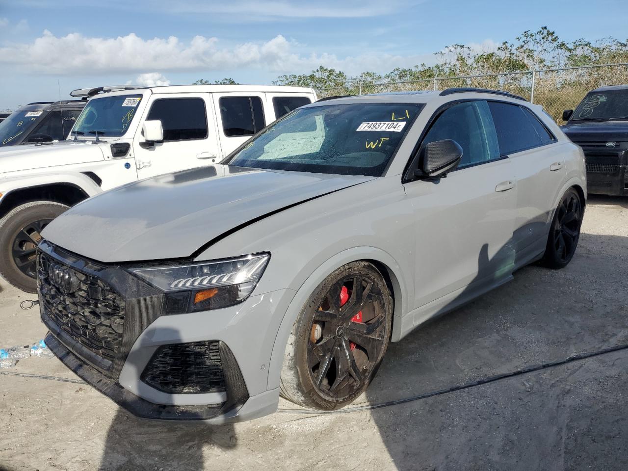 AUDI RS Q8  *WU1ARBF11RD000488*