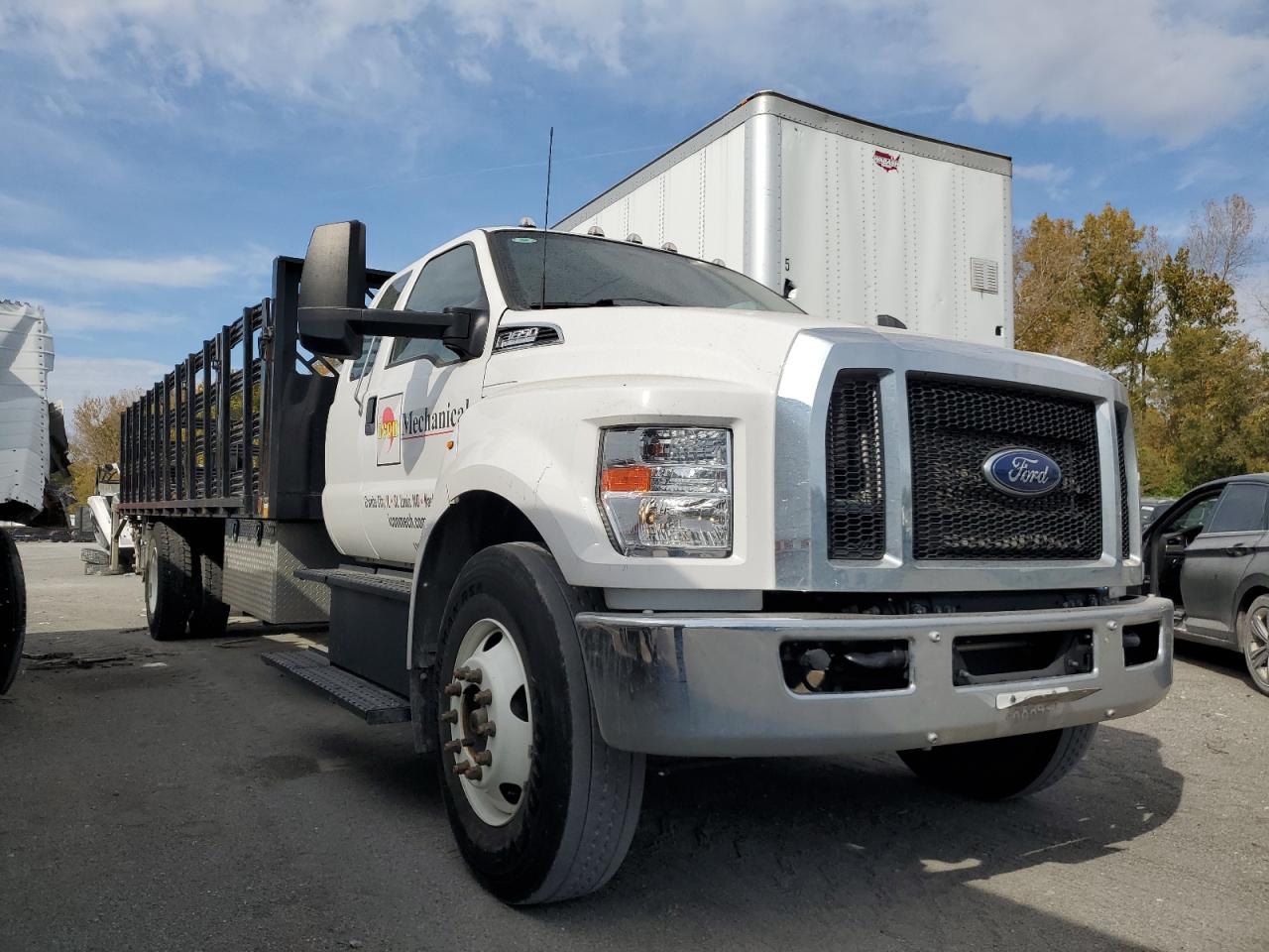 vehicle photo