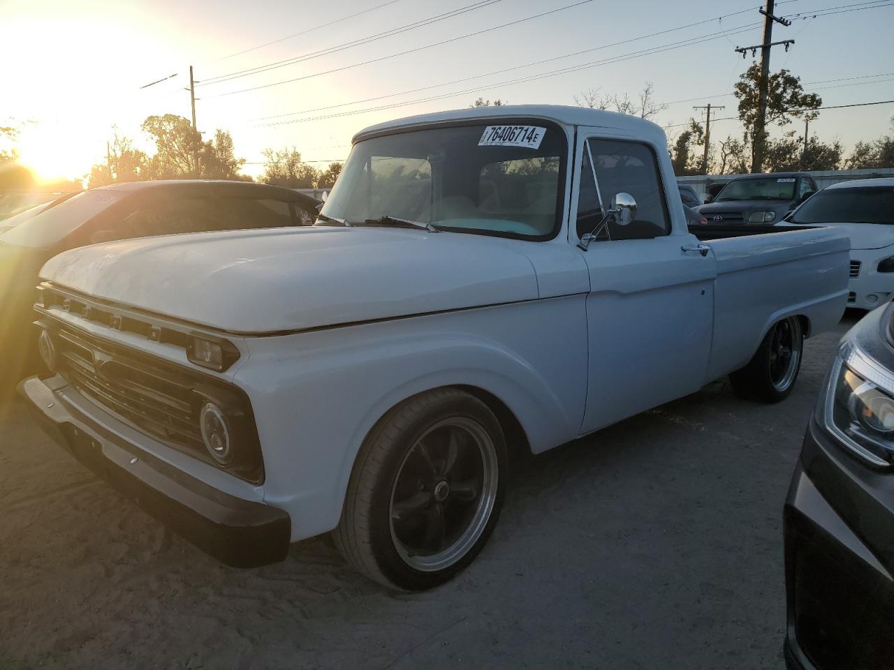 FORD F100 F-100  *F10YL881927*