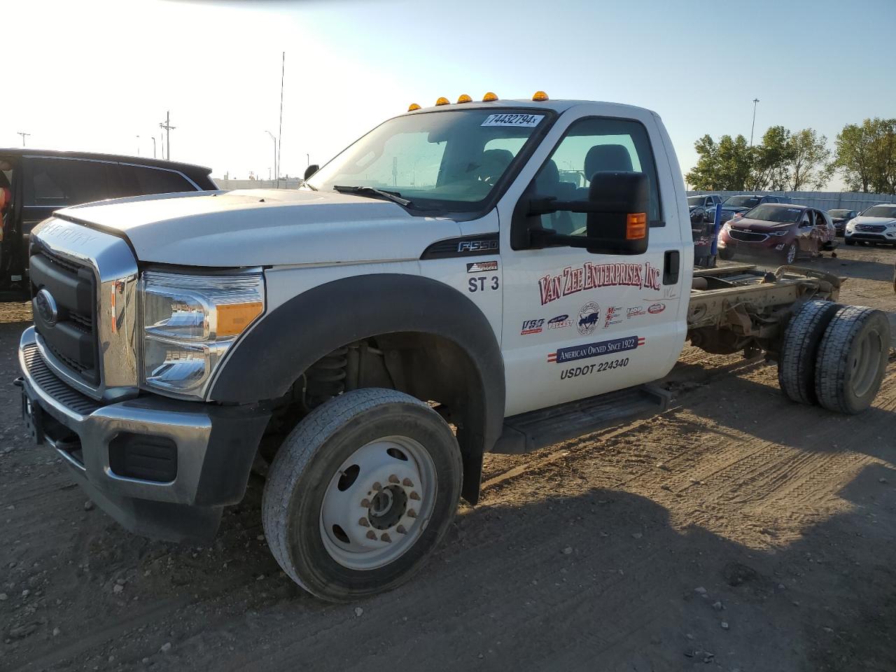 vehicle photo