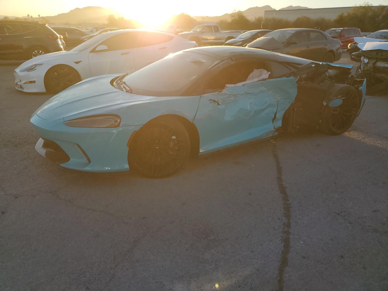 MCLAREN AUTOMOTIVE GT   *SBM22GCA0PW002765*