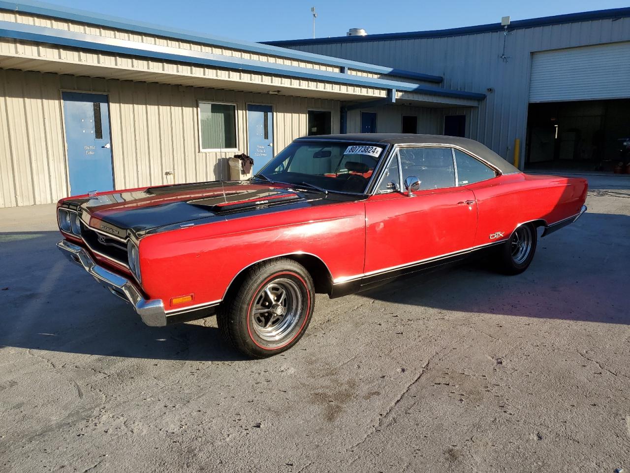 vehicle photo