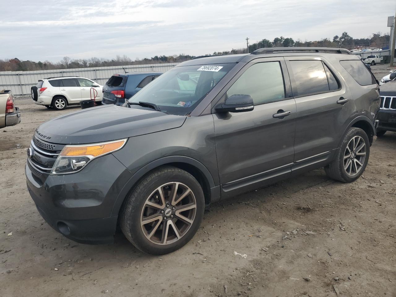 vehicle photo