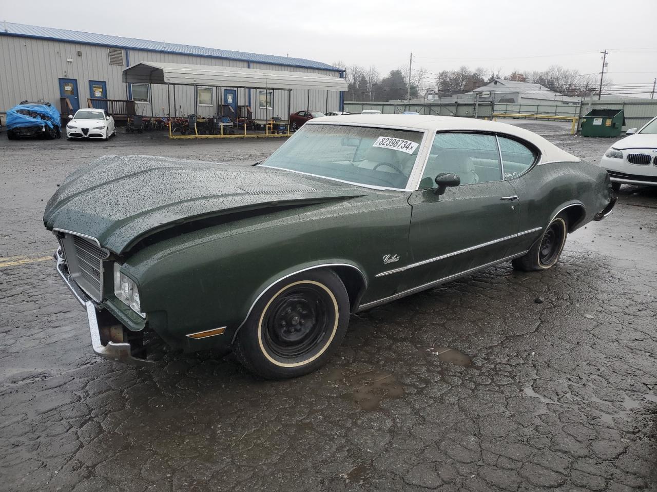 vehicle photo