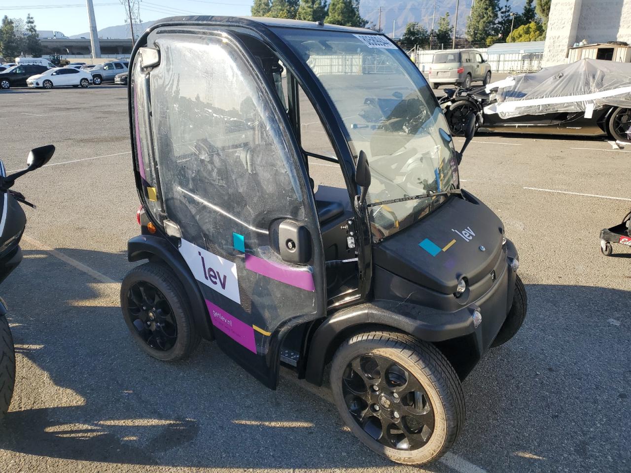 vehicle photo