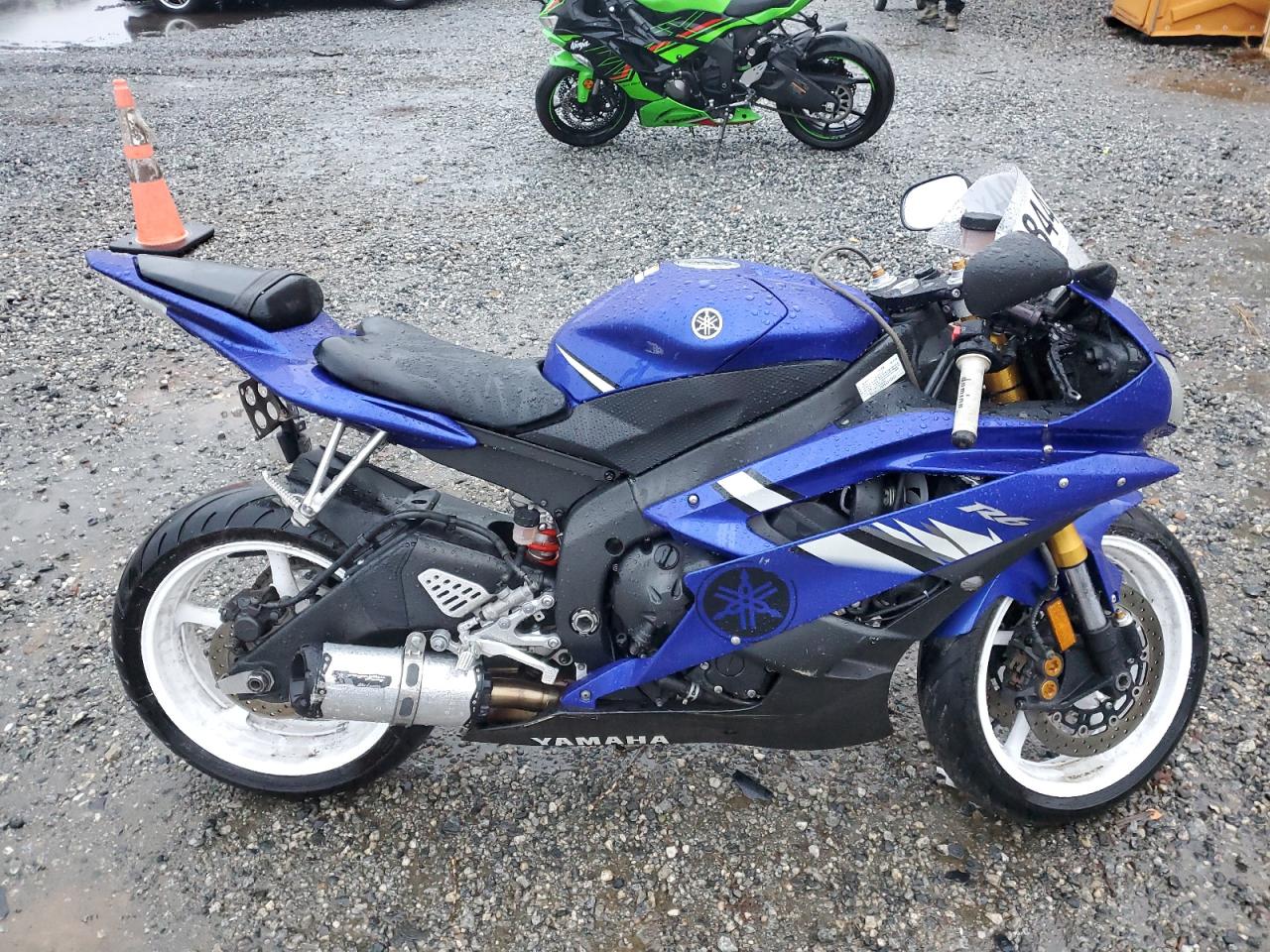 YAMAHA YZF R6 L  *JYARJ12E96A010477*
