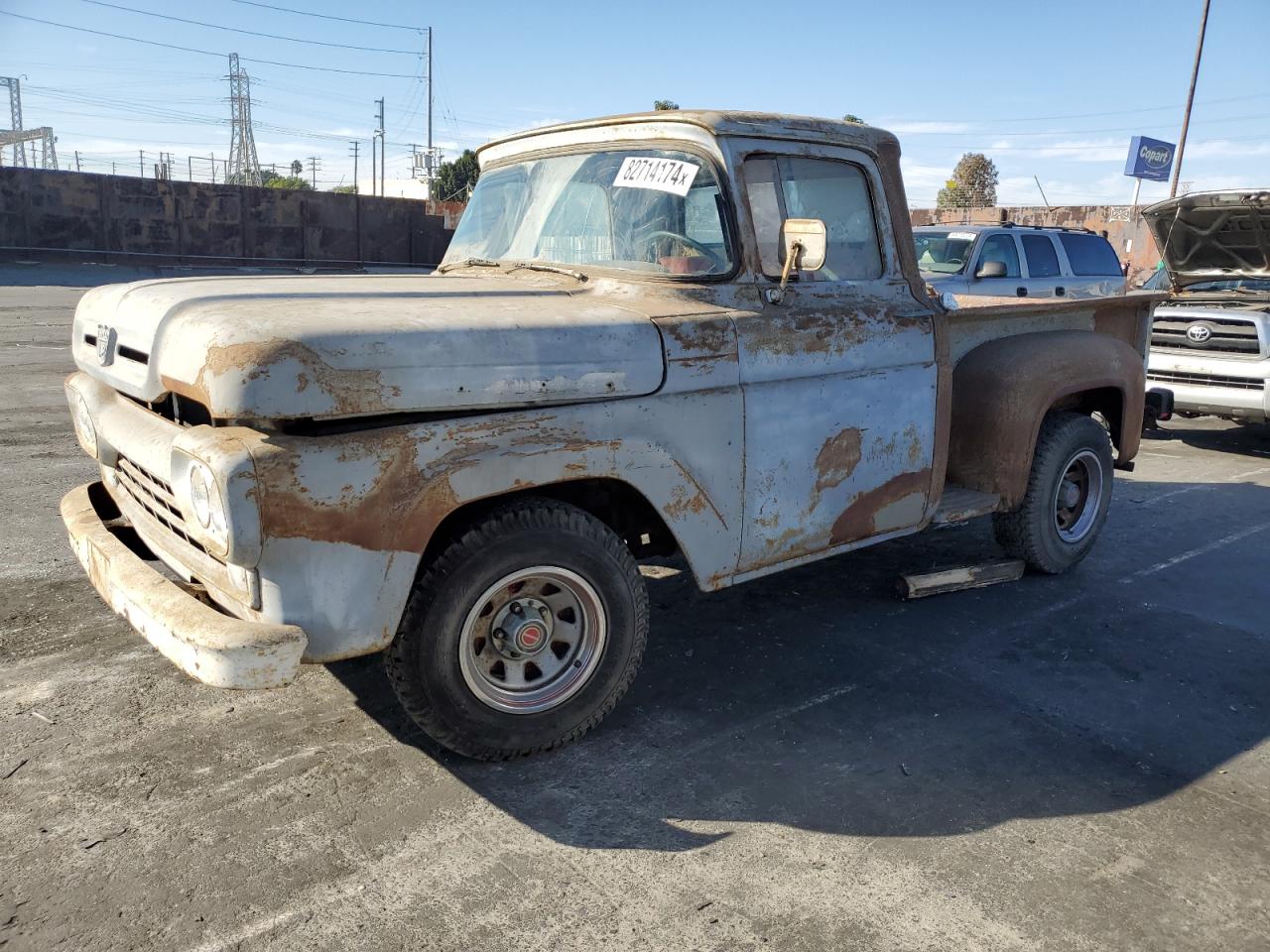 FORD F100   *F10J0R32494*