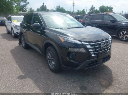 NISSAN ROGUE S INTELLIGENT AWD  *5N1BT3AB8RC747225*