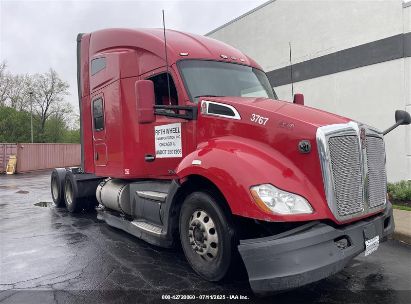 KENWORTH T680   *1XKYDP9X5HJ139082*