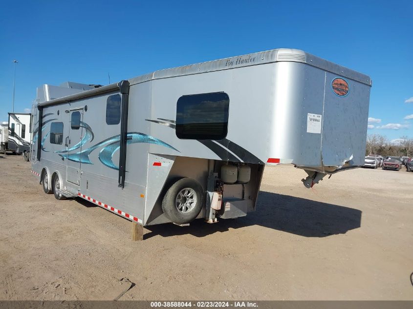 SUNDOWNER TOY HAULER    *13SJG3521K1JA0606*