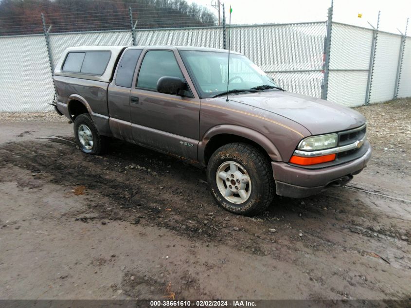 CHEVROLET S-10 LS  *1GCDT19W4Y8240672*