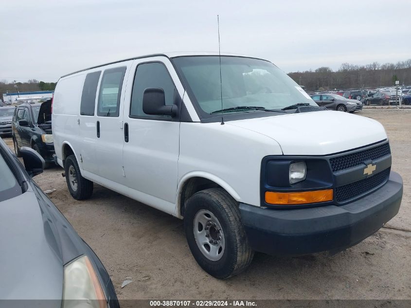 CHEVROLET EXPRESS 2500 WORK VAN  *1GCWGFCAXE1158523*
