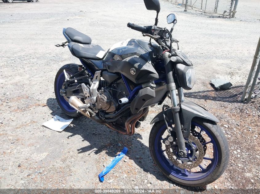 YAMAHA FZ07   *JYARM06E8FA003886*