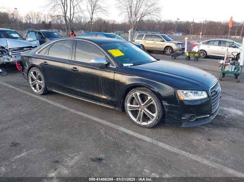 AUDI S8 4.0T  *WAUK2AFD5FN027013*