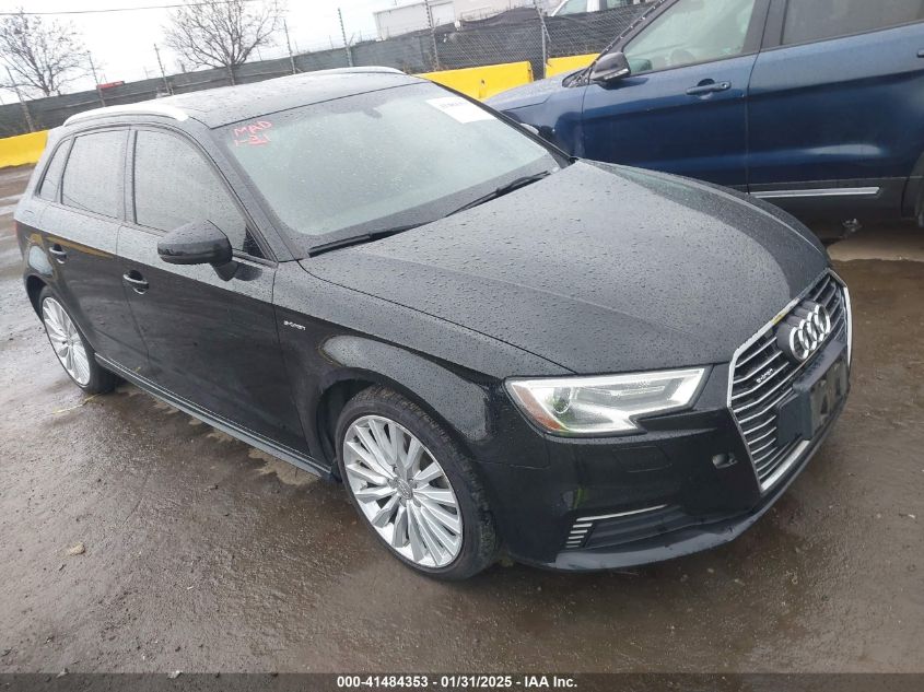 AUDI A3 E-TRON 1.4T PREMIUM  *WAUUPBFF4HA097856*