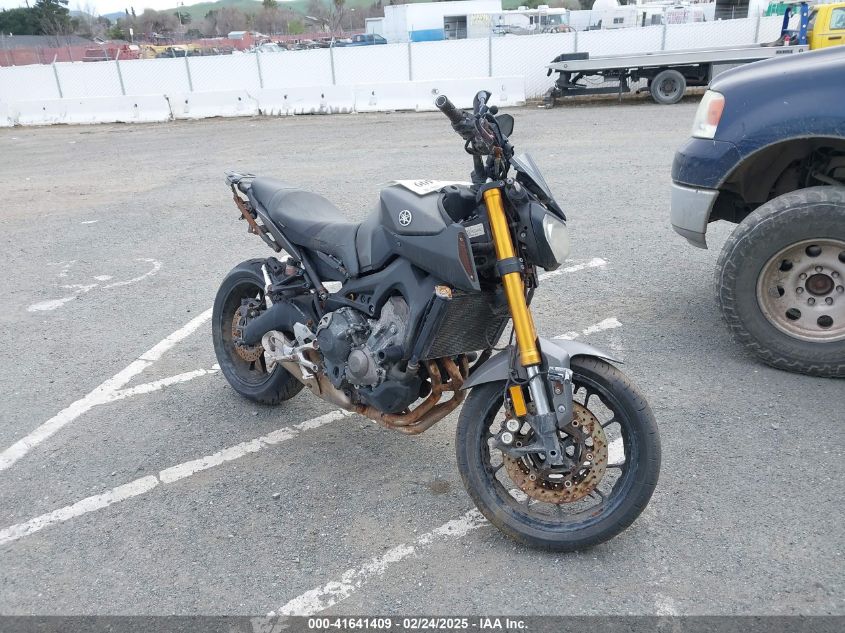 YAMAHA FZ09 C  *JYARN33Y2FA001984*