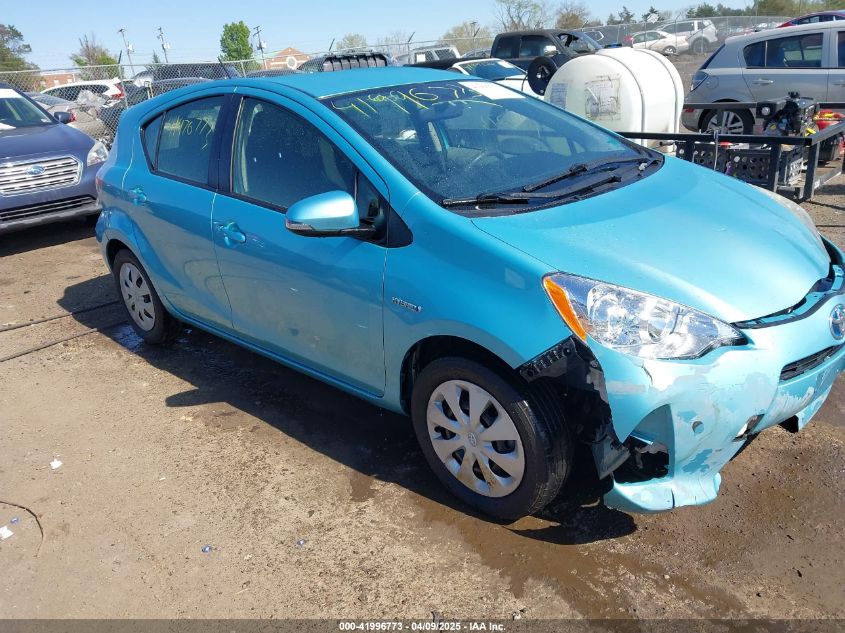 TOYOTA PRIUS C TWO  *JTDKDTB39E1077862*