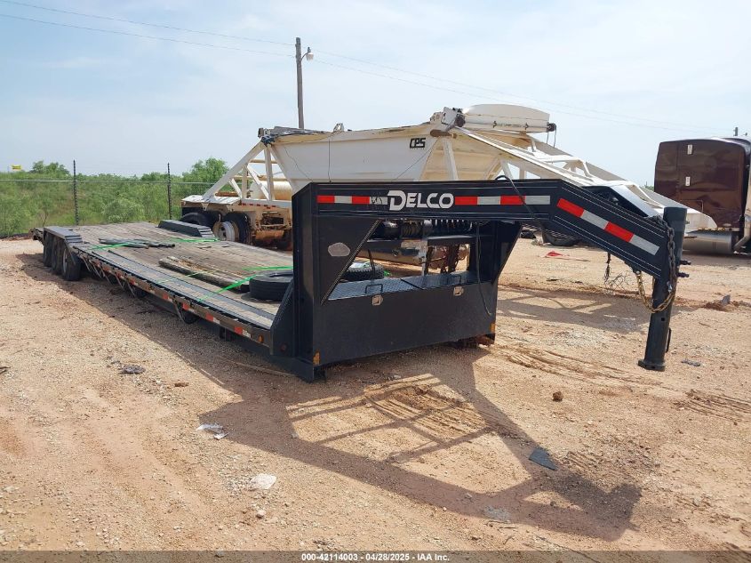 DELCO TRAILERS GOOSENECK CAR HAULER   *5WWGC4028N6019536*