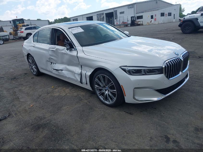 BMW 740 I  *WBA7T2C08NCG88476*