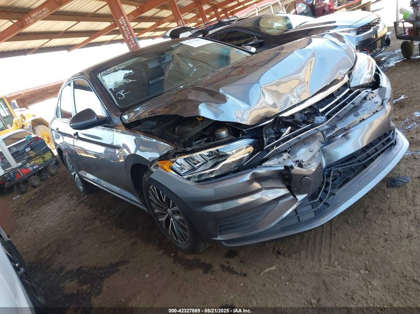 VOLKSWAGEN JETTA 1.4T R-LINE/1.4T S/1.4T SE  *3VWC57BU0KM102323*