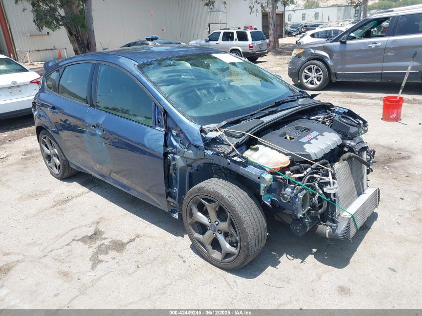 FORD FOCUS ST   *1FADP3L95JL233371*