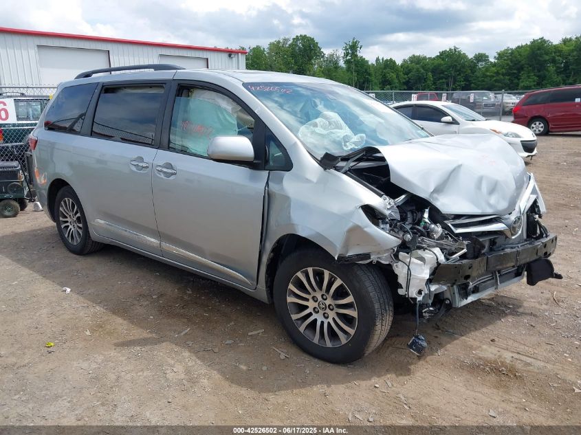 TOYOTA SIENNA XLE  *5TDYZ3DC9LS080706*