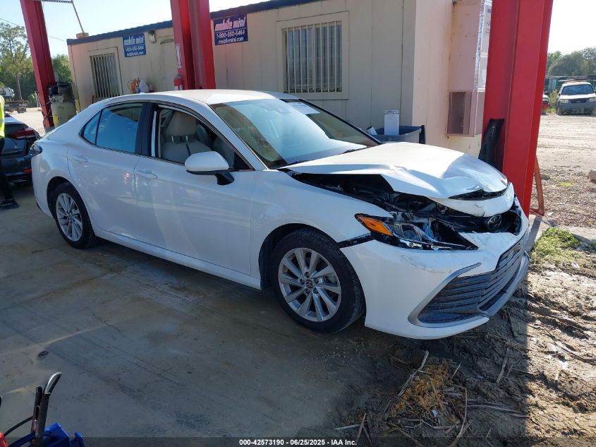 TOYOTA CAMRY LE  *4T1C11AK5MU461317*